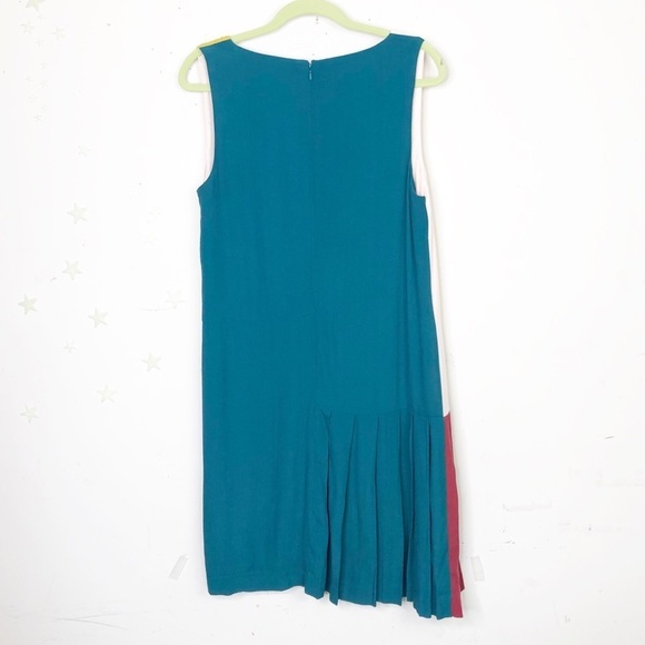 HD in Paris Color block V-neck mini dress - Picture 2 of 9